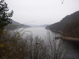 Vltava 10-14 ú.n.Slapy 4.11.05 (2).jpg
